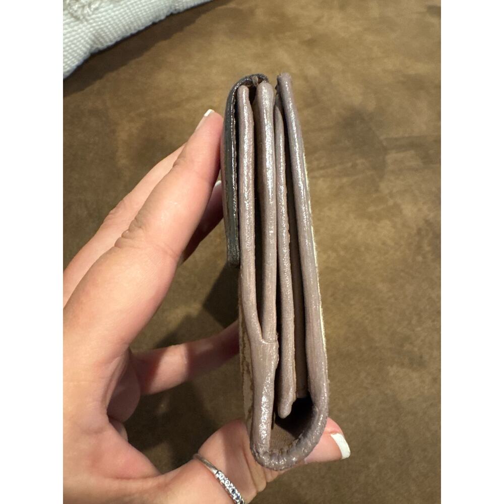 Gucci Diamanté Canvas Heart Wallet - Picture 4 of 11